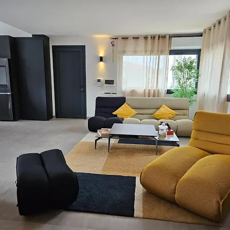 Design Piscine Calme Clim Parking